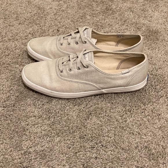 Keds - Picture 2 of 3